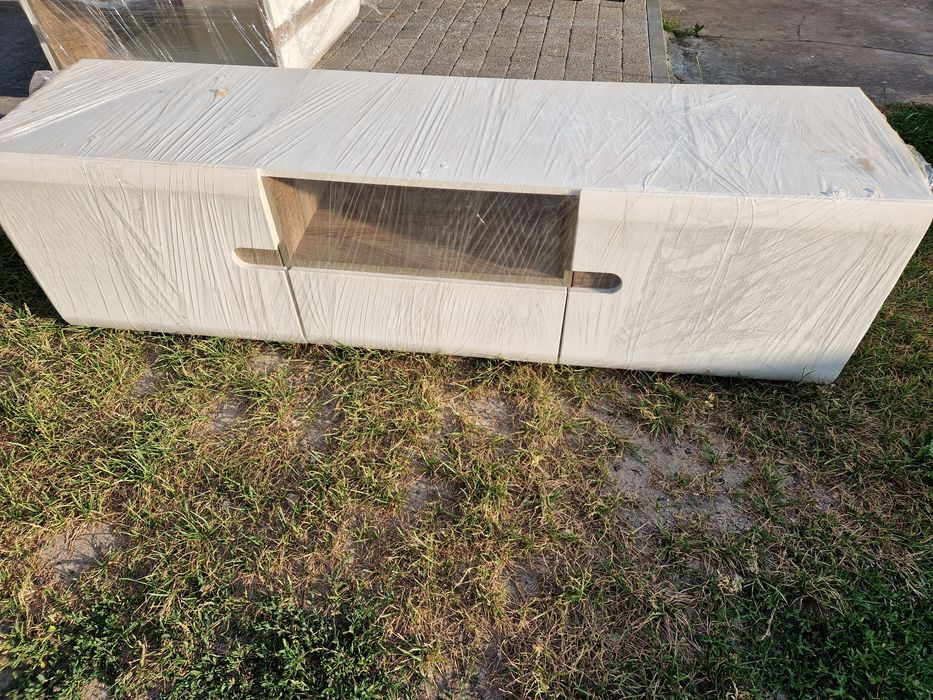 Komoda pod telewizor