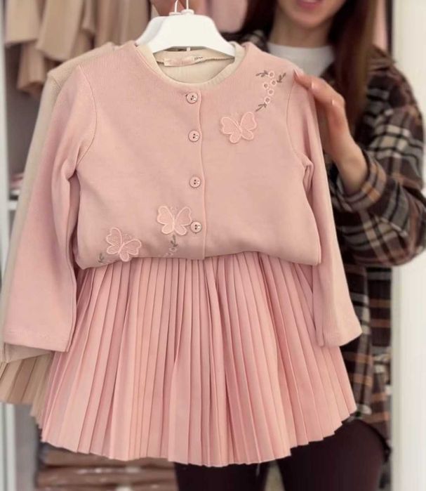 Костюм для дівчинки