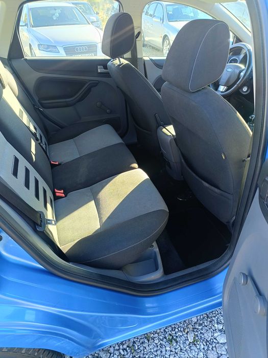 Ford Focus 1.6 16V Benzyna