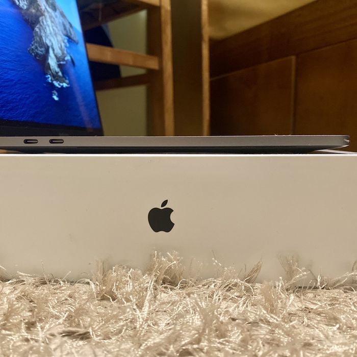 MacBook Pro (13 polegadas, 2018, quatro portas Thunderbolt 3)64752337897219123