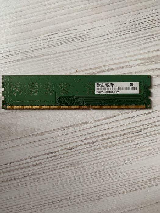 Оперативна пам'ять Samsung DDR3 4GB 1600 МГц для ПК (б/в)