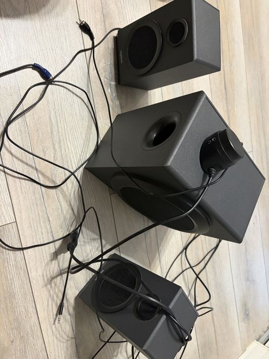 Zestaw głośników Logitech 2.1 z subwooferem
