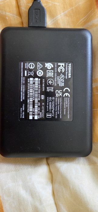 disco rígido externo Toshiba 4TB