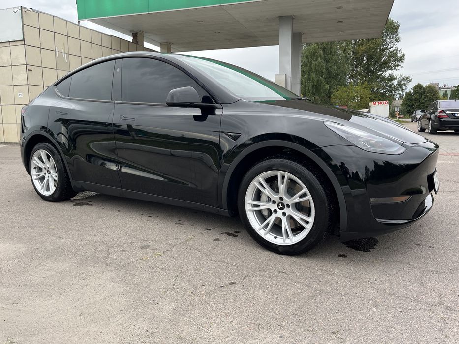 Tesla Model Y Dual Motor 2023 82kw