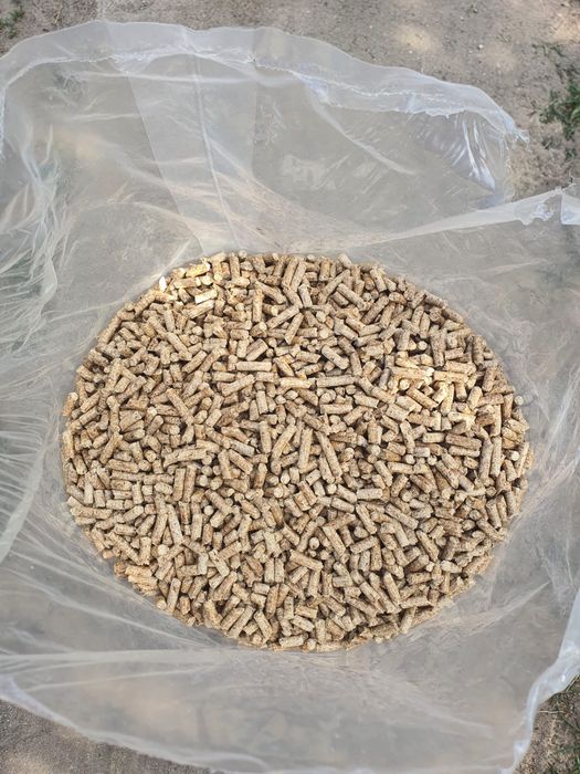 Pellet drzewny.
