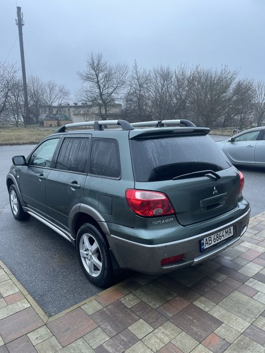 Аутдендер 2007р. 2.4 бензин автомат. 4х4. Тимчасовий облік 4199$