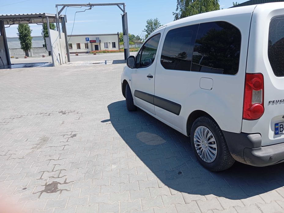 Продам Пежо партнер