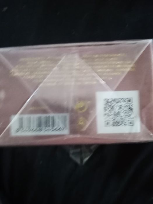 Sprzedam nowy  perfum damski XS pure