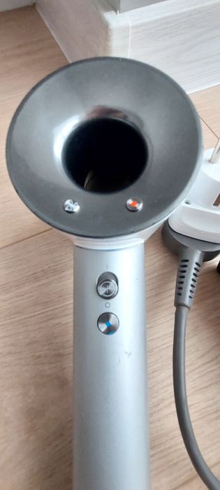 Фен Dyson Supersonic