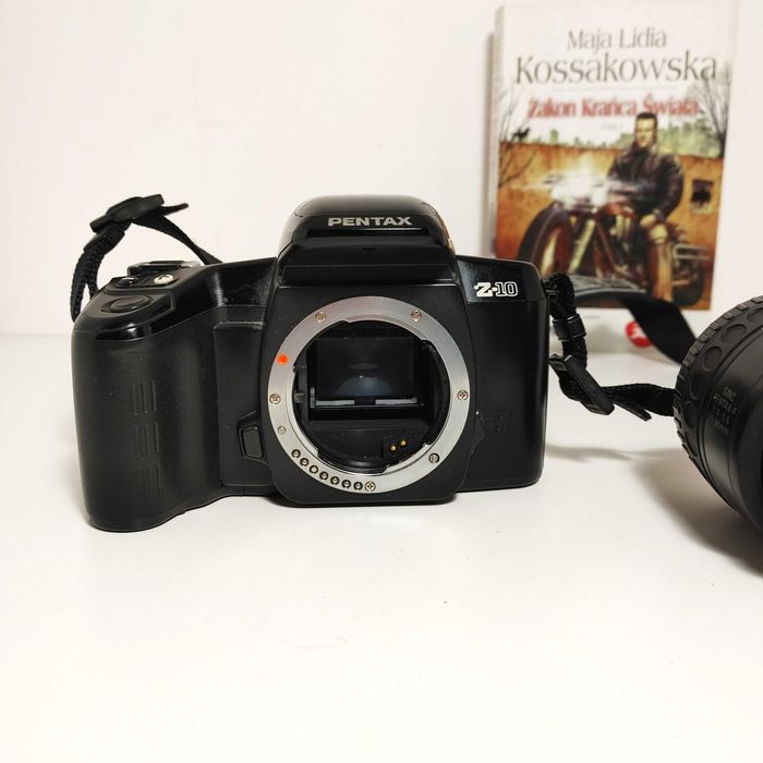 Analogowa Lustrzanka PENTAX Z-10 z obiektywem Pentax 35-80 1:4-5,6