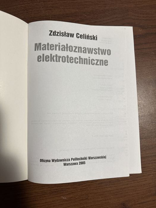 Zuzistaw Celinski Materiatoznawstwo elektrotechniczne
