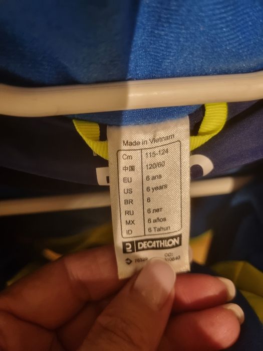 Kurtka  zimowa wedze 122 decathlon narciarska