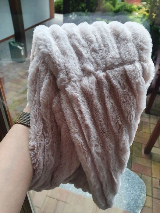 Komin, nowy. Nigdy nienoszony.