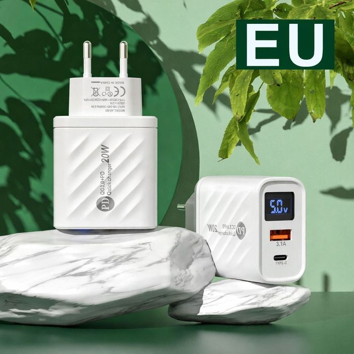 Ładowarka USB - C Quick Charger z wyświetlaczem LCD Nowa