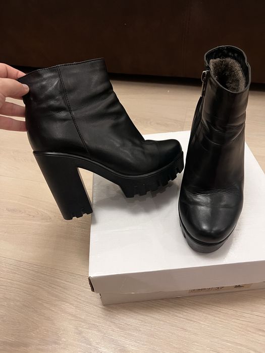 Зимове жіноче взуття