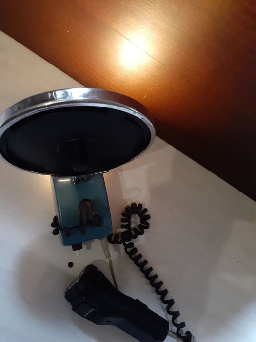 Пристрій для косметичних процедур.