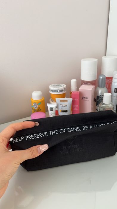 Kosmetyczka marki biotherm