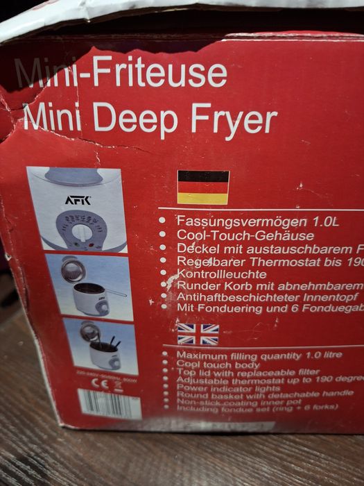 mini frytkownica AFK MFT-3 o pojemności 1 litra.