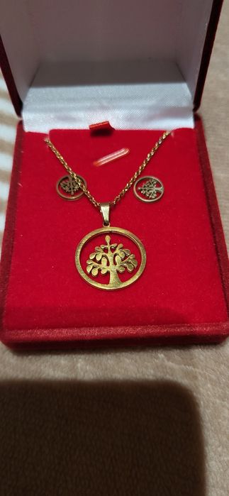 Colar e brincos aço dourado