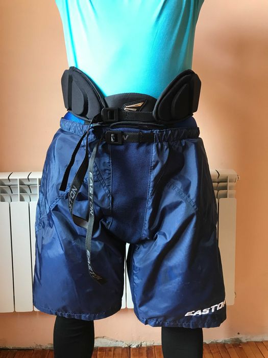 Продам хоккейные шорты и гетры