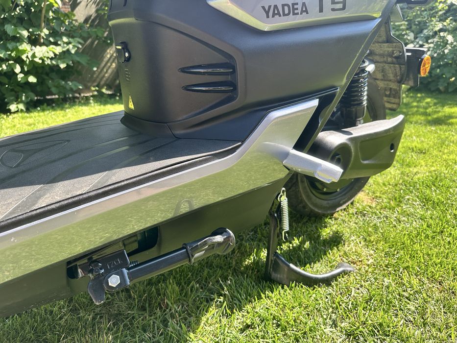 Електроскутер YАDEA T9