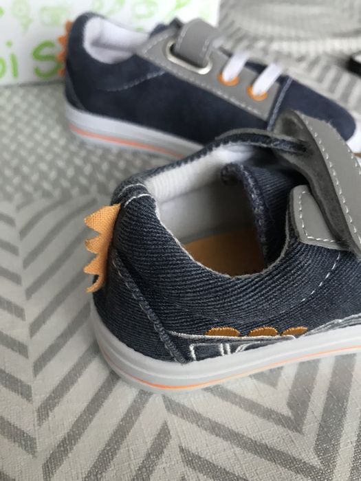 Nowe tenisówki kapcie Bobbi Shoes rozm 21