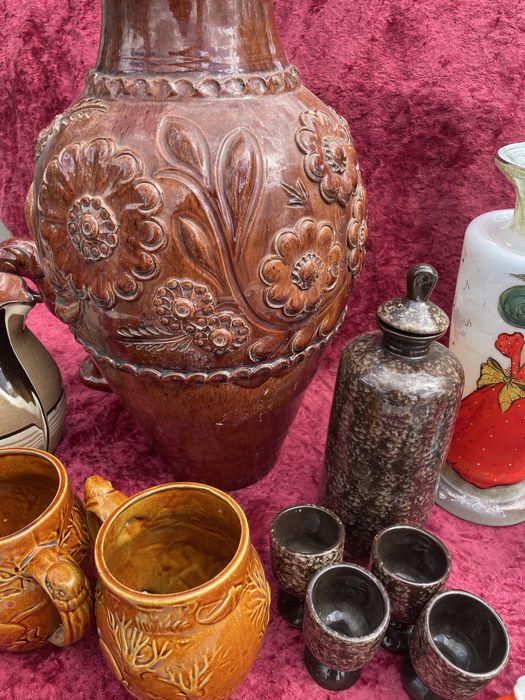 Різні вироби Майоліка, Опішня, Буди