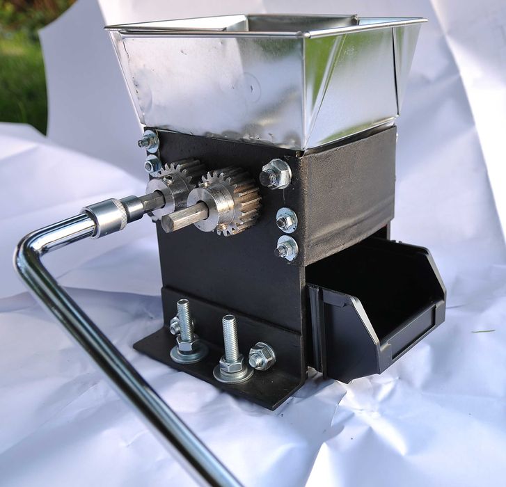 shredder dwuwałowy SUM ST-110, rozdrabniacz, młynek, kruszarka