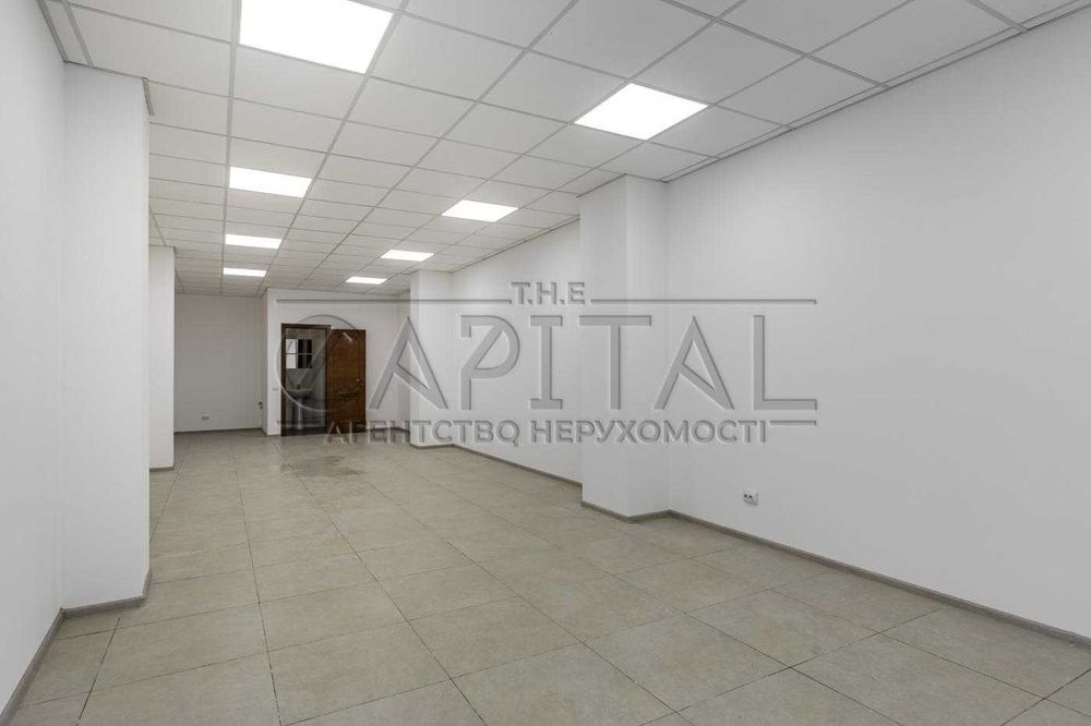 Продаж комерції 54м2 фасад бізнес центр Вознесенський узвіз 23А