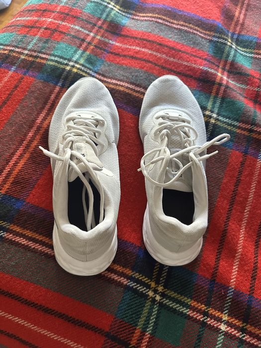 Tenis Nike Revolution 6 Next Nature brancos mascuino 43 EUR