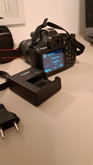 Câmera Canon Rebel T6