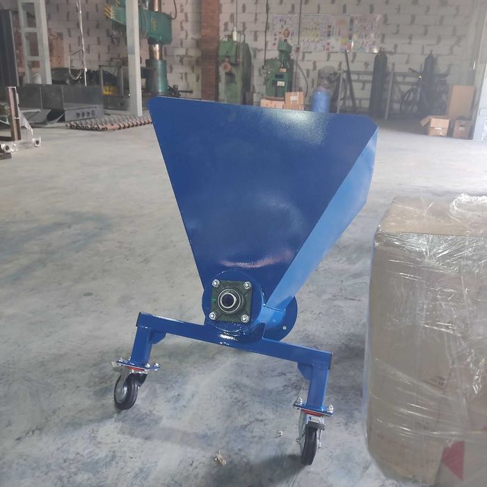 Шнековый погрузчик, винтовой конвейер, шнек зерна,бензиновий.