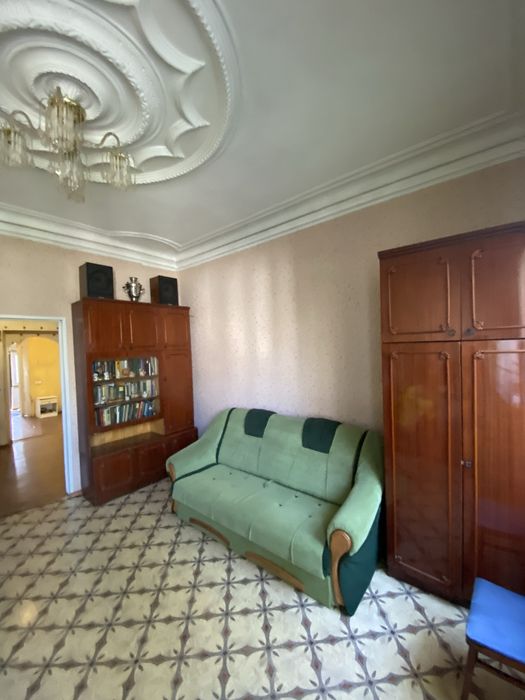 Здам частину будинку, Центр