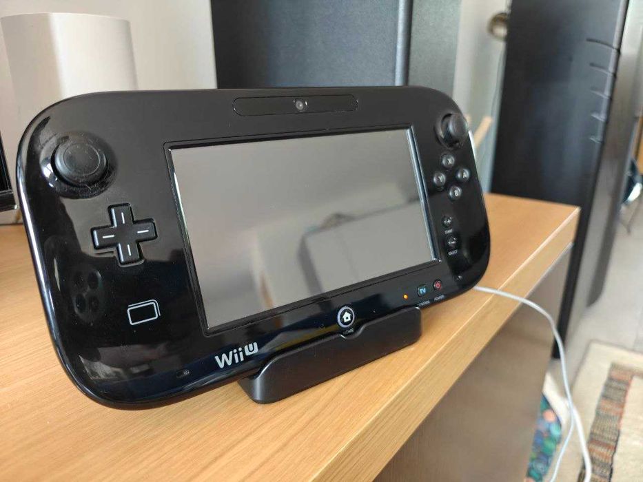 Nintendo Wii U Premium 32GB Completa + Pro Controller + Wii Remote + Nunchuk