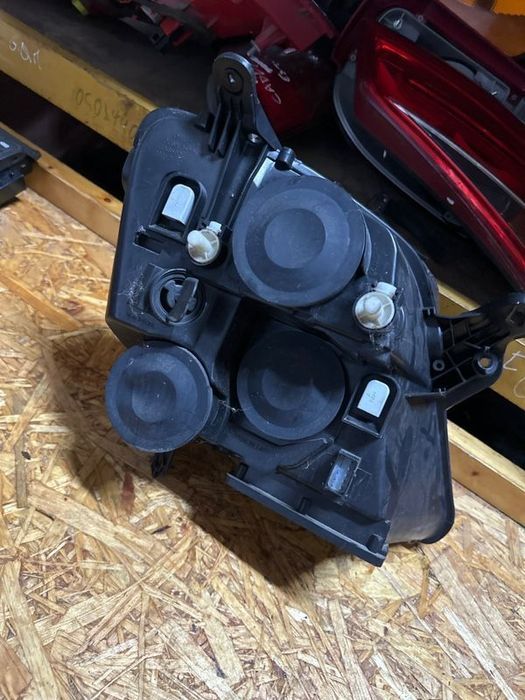 Farol esquerdo Opel Meriva