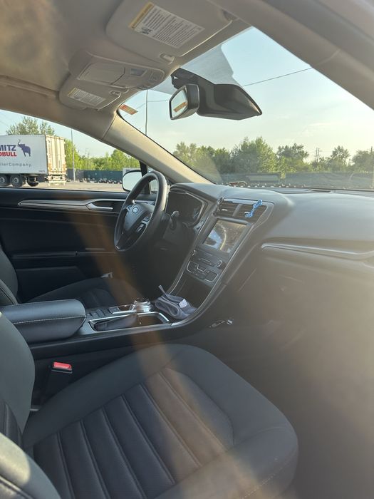 Ford Fusion Hybrid 2019