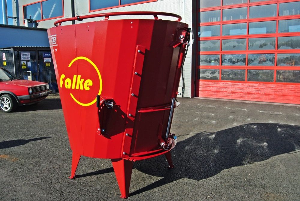 Wóz paszowy mini paszowóz FALKE Mini 2.5