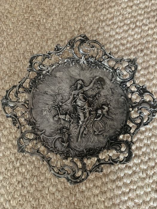 Lindissima Fruteira Arte Nova Bronze muito antiga