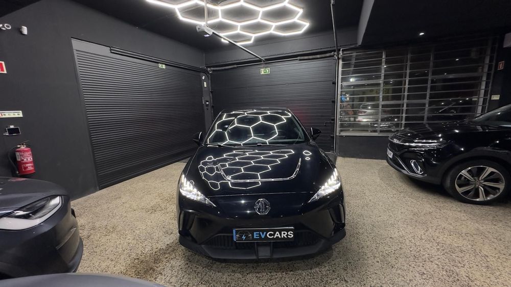 MG MG4 64 kWh Luxury