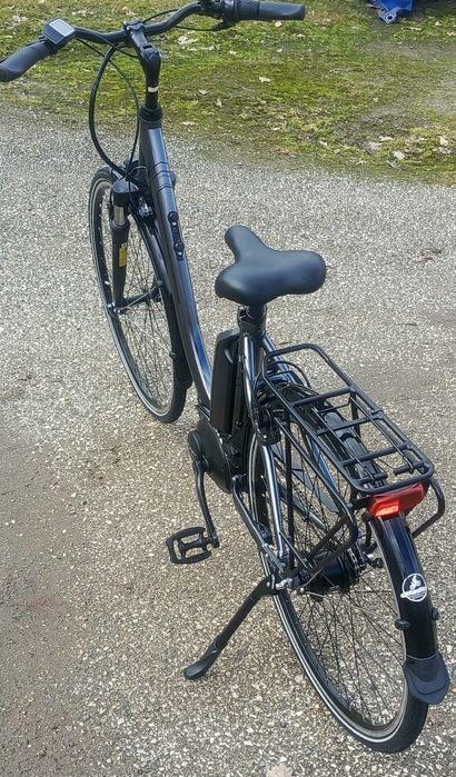Rower elektryczny TRIUMPH  STAN JAK NOWY przebieg  33 km
