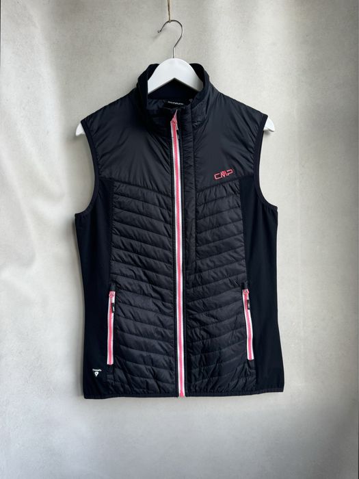 Спортивная жилетка CMP Extralight женская на Primaloft гибридная черная оригинал. Жіночий трекінговий жилет CMP Extralight чорного кольору оригінал