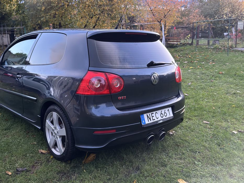 Vw GOLF 5 GTI 240km