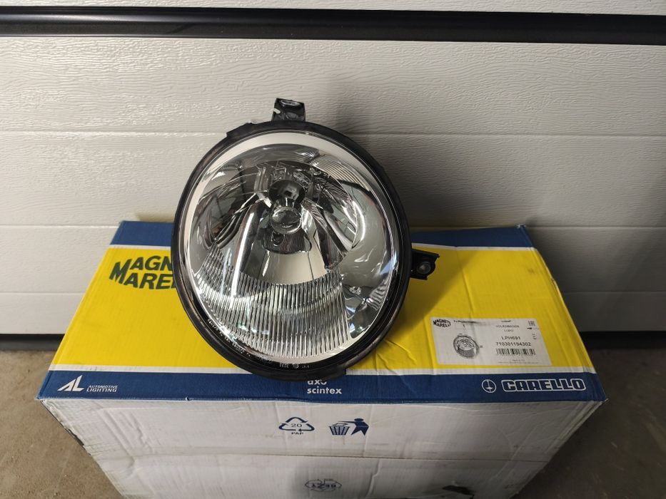 VW Lupo reflektor prawy przód Magneti Marelli