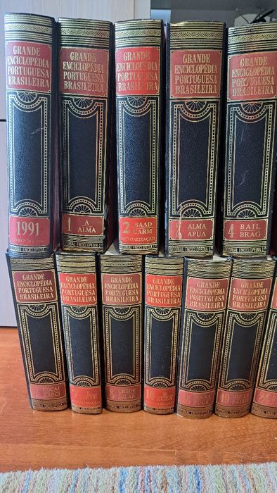 Grabde Enciclopedia Portuguesa Brasileira