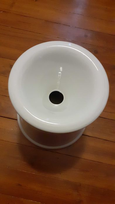 Cuspidor de loiça antigo