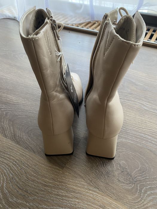 Нові  шкіряні ботильйони M&S  39,5 (UK 6) устілка 26cm