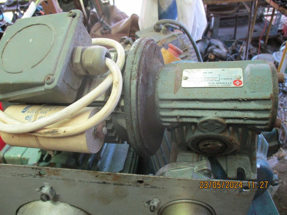 motor electrico com redotora  mono fasico