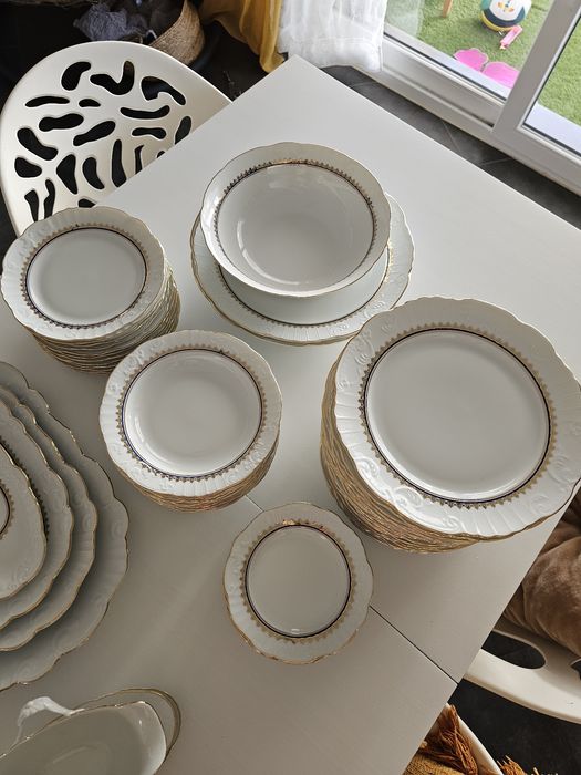 Serviço de loiça 70 peças Vista alegre + Chá e Café