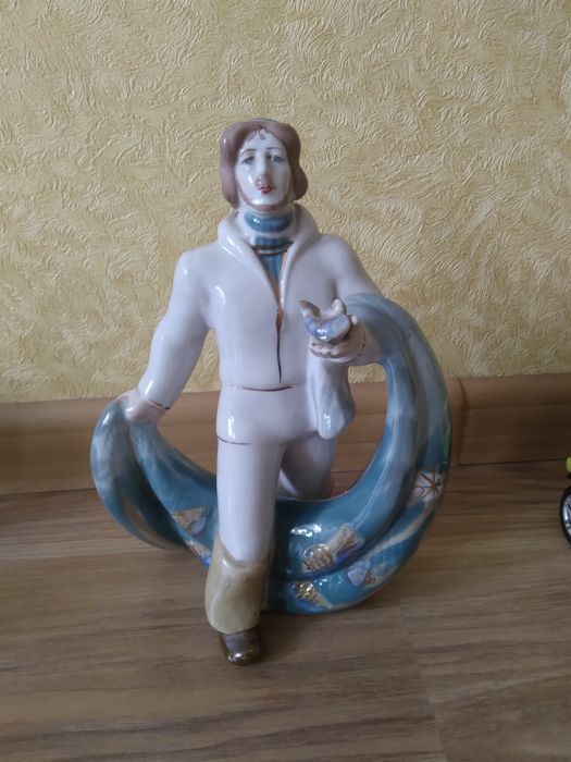 Продам статуетку.