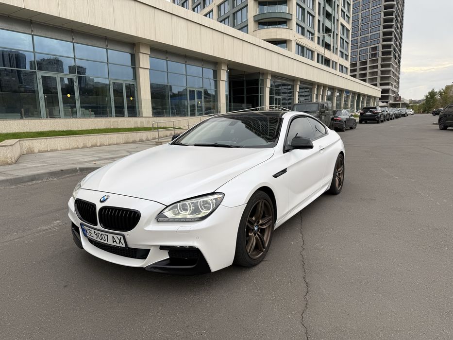 BMW 650i (4.4 V8)